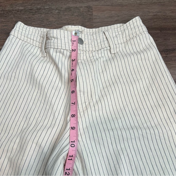 Universal Thread High-Rise Sailor Wide Leg Ankle Jeans - Cream Striped 6 - Picture 9 of 10